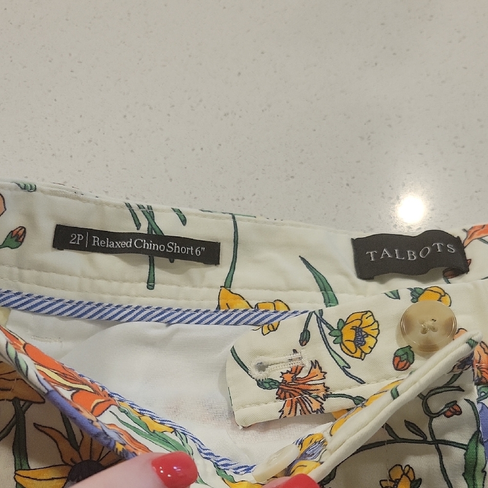 Talbots Relaxed Chino 6" Shorts - Picture 2 of 3